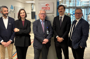 ORLEN dla małych serc: Fundacja ORLEN przekazała ponad 1,6 mln zł na kardiomonitory w Centrum Zdrowia Dziecka 