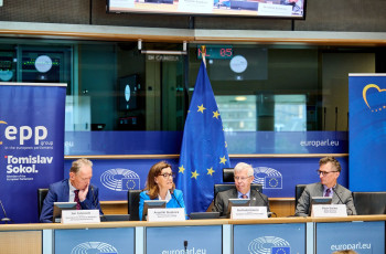 Dzieci w centrum europejskiej polityki zdrowotnej i badań pediatrycznych - IPCZD w Parlamencie Europejskim