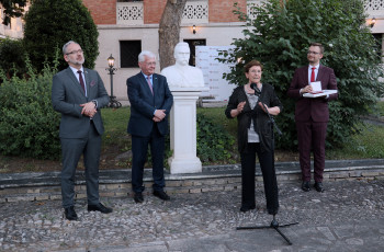 Medal „Przyjaciel Centrum Zdrowia Dziecka” dla prof. Adriany Ceci