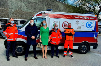 Nowe opony dla karetek