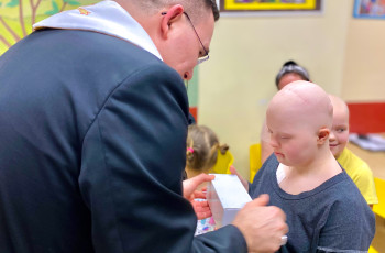 Wizyta Biskupa pomocniczego Diecezji Warszawsko-Praskiej na Oddziałach IPCZD